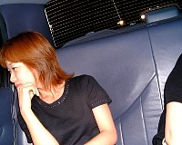 KazumiinthetaxitotheRiverCafeManhattan200206.JPG